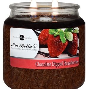 Mia Bella Chocolate Dipped Strawberries scented candle